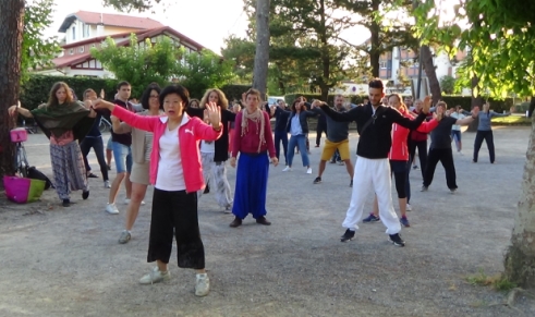 Stage d'été Hossegor 2018 : séance de QiGong